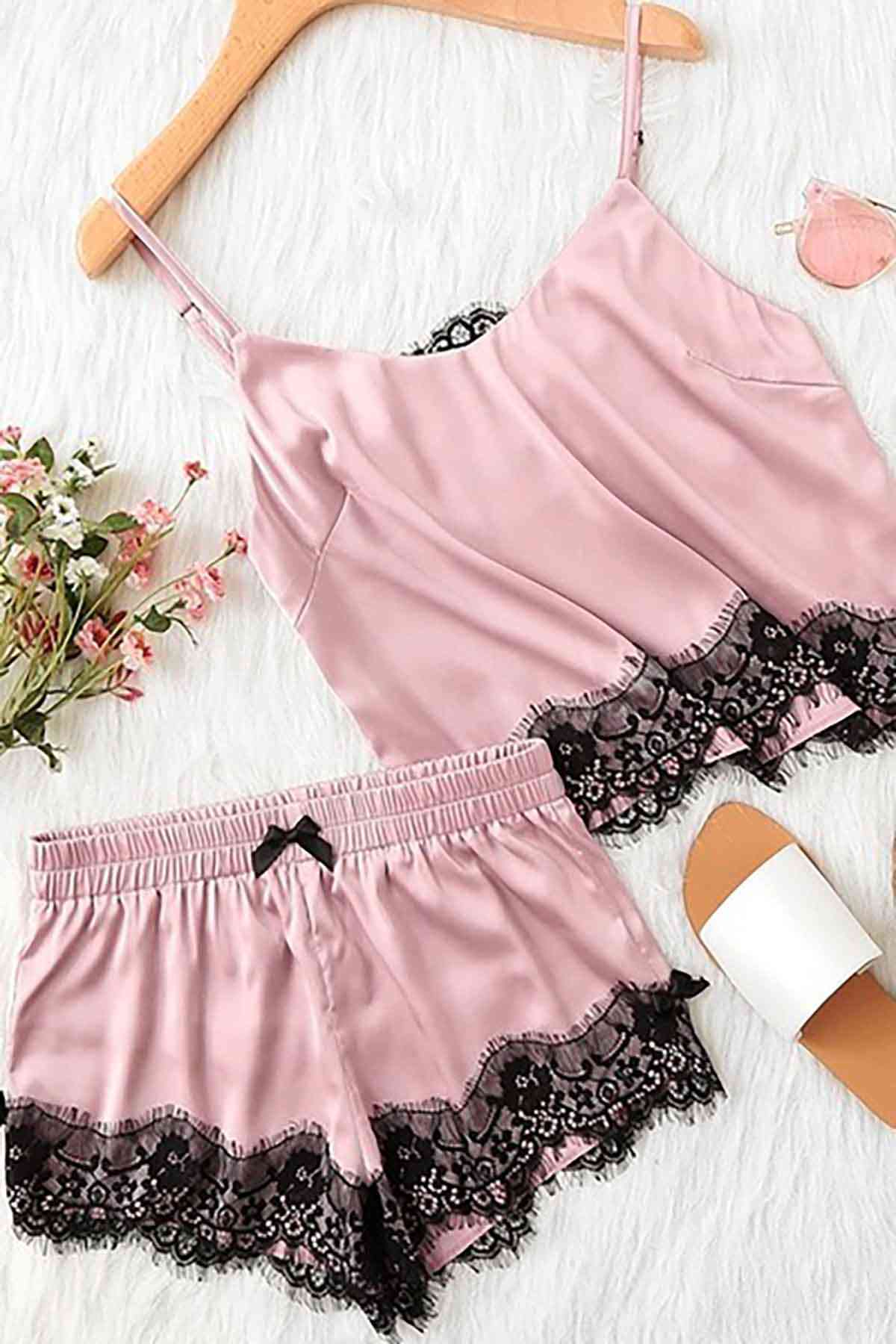 Fantazi Dantel İşlemeli Saten Sortlu Gecelik Pijama Takım Pembe