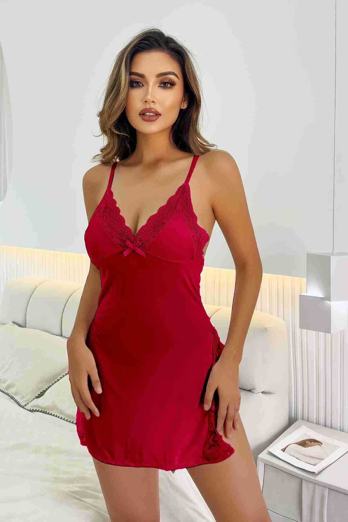 Aşk Lingerie Dantelli Yanlardan Derin Yırtmaçlı Gecelik Kırmızı