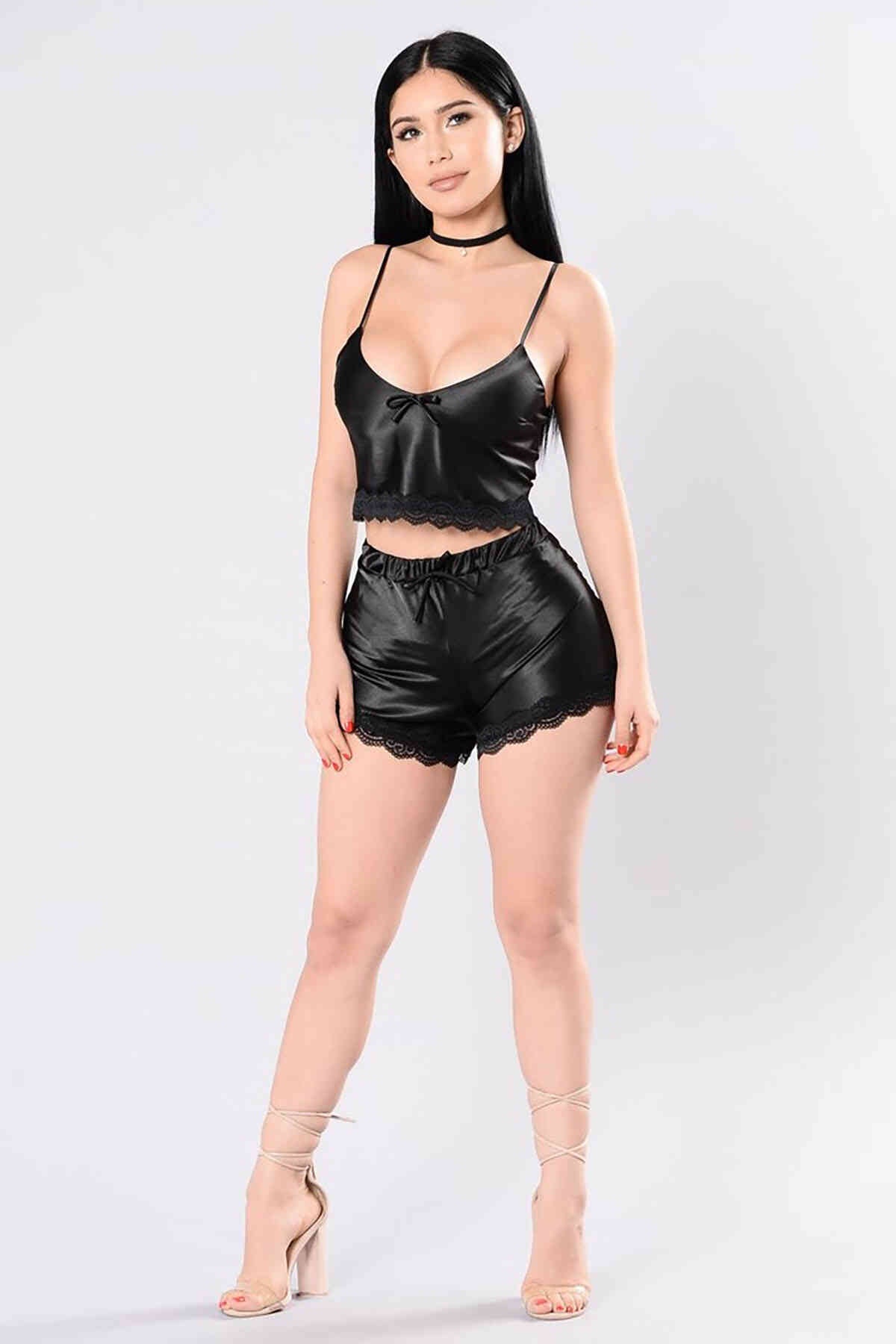 Fantazi Özel Saten Dantel Tasarımlı Şortlu Pijama Takım Siyah